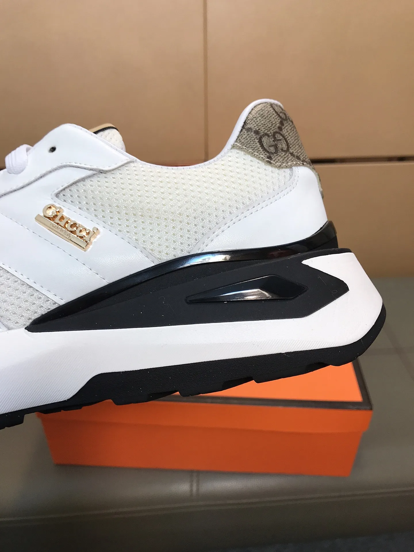 Factory price 442 👟👟🆕🆕 (GUCCI) latest casual and fashionable men's shoes, hot style 💥 simple and elegant style, exclusive for trendy men, the upper is made of cowhide + breathable fabric, sheepskin lining + foot pads, soft and comfortable outsole! 38-44.